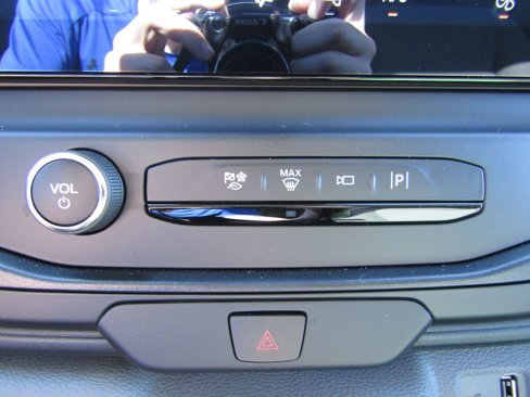 Used 2024 Ford E-Transit Low Roof image 34