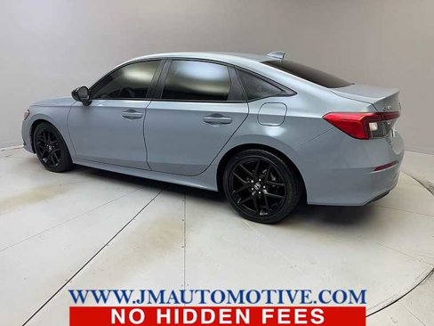 Used 2024 Honda Civic Sport image 3