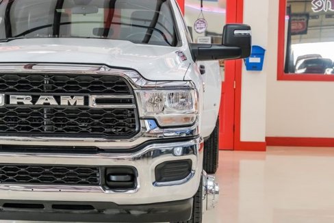 Used 2024 RAM 3500 Tradesman w/ Chrome Appearance Group image 42