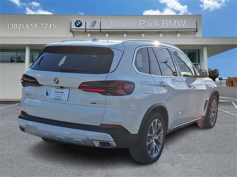 Used 2025 BMW X5 xDrive40i w/ Premium Package image 4