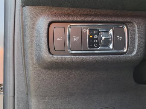 Used 2022 Lincoln Corsair FWD w/ Equipment Group 101A image 10