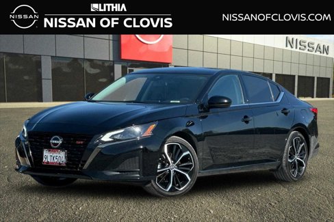 Certified 2024 Nissan Altima 2.5 SR image 1
