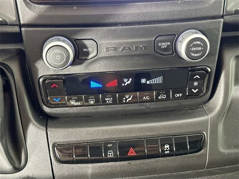 Used 2025 RAM ProMaster 2500 w/ Convenience Group image 14