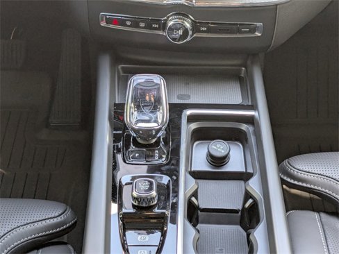New 2026 Volvo XC60 B5 Ultra w/ Climate Package image 20