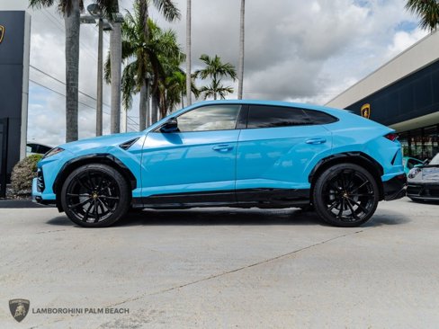 Used 2021 Lamborghini Urus image 2