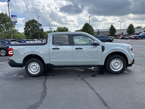 Used 2024 Ford Maverick XL image 12