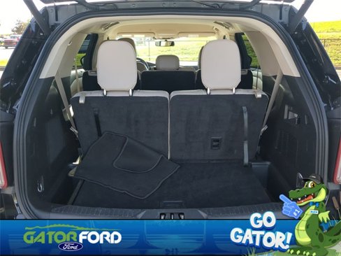 Used 2023 Ford Explorer Limited image 13