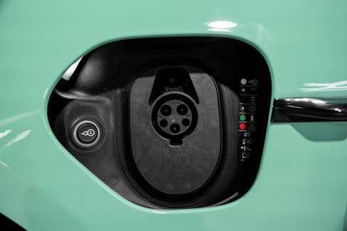 Used 2022 Porsche Taycan 4S image 41