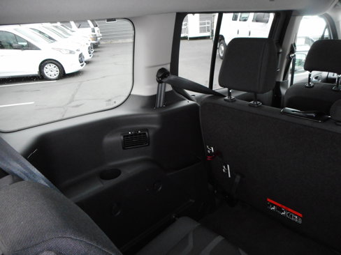 Used 2016 Ford Transit Connect XLT image 21