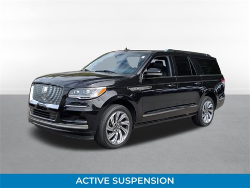 Certified 2024 Lincoln Navigator L 4WD image 8