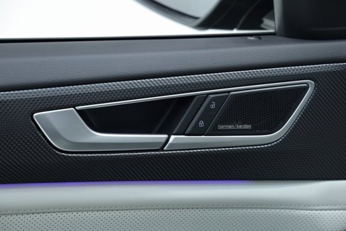 New 2025 Volkswagen Atlas Cross Sport SEL Premium R-Line image 31