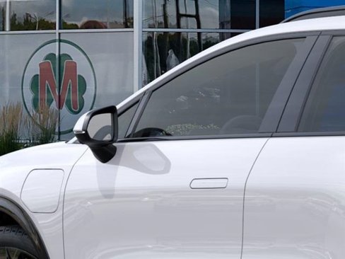 New 2025 Chevrolet Equinox EV RS image 13