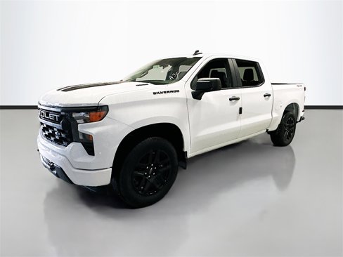 New 2026 Chevrolet Silverado 1500 Custom w/ Rally Edition image 2