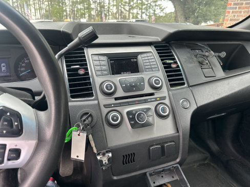 Used 2018 Ford Taurus Police Interceptor AWD image 12