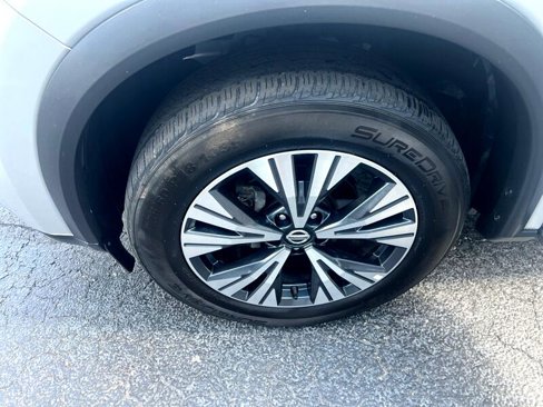 Used 2021 Nissan Rogue SV image 21
