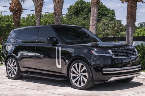 Used 2025 Land Rover Range Rover Long Wheelbase Autobiography image 8