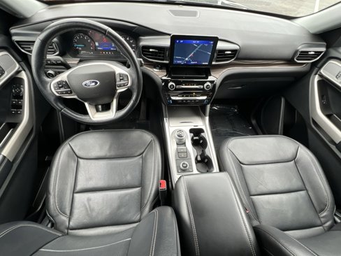 Used 2022 Ford Explorer Limited w/ Equipment Group 301A image 24