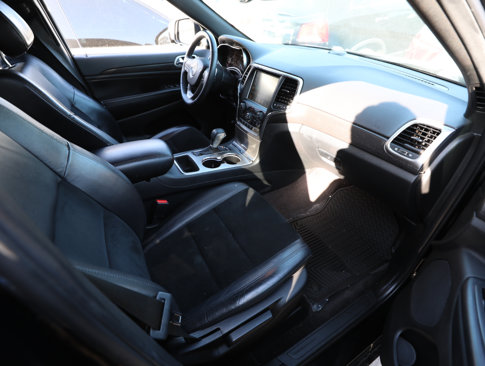 Used 2017 Jeep Grand Cherokee Limited image 9