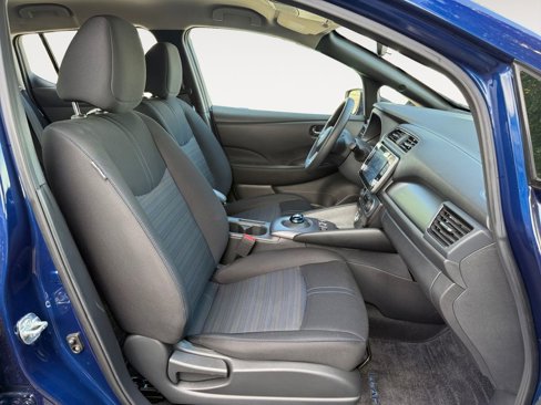 Certified 2025 Nissan Leaf S image 15