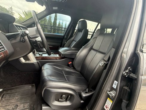 Used 2017 Land Rover Range Rover image 9