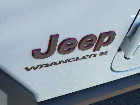 New 2025 Jeep Wrangler Unlimited Rubicon image 27