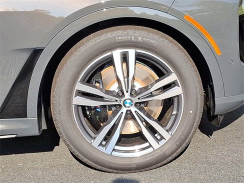 New 2026 BMW X7 M60i w/ Executive Package image 8