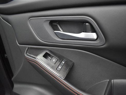 New 2026 Nissan Rogue SV image 25