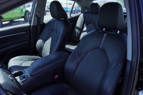 Used 2023 Toyota Camry XSE image 17