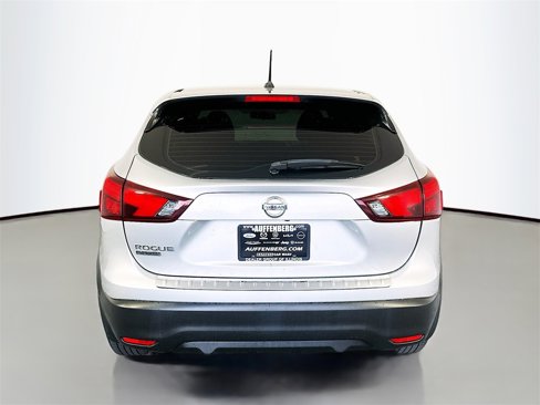 Used 2017 Nissan Rogue Sport S w/ S Appearance Package image 6