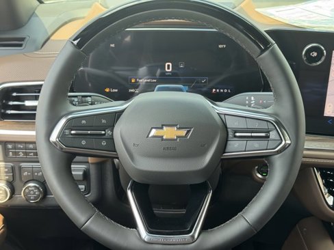 New 2026 Chevrolet Suburban High Country image 12