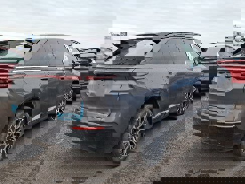 New 2025 Jeep Wagoneer Limited image 4