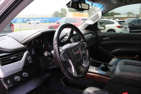 Used 2020 GMC Yukon XL SLT w/ Open Road Package image 23