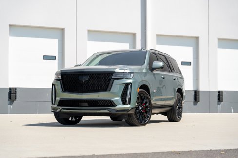 Used 2023 Cadillac Escalade V image 2
