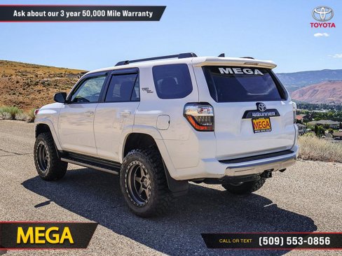 Used 2019 Toyota 4Runner 4WD image 10