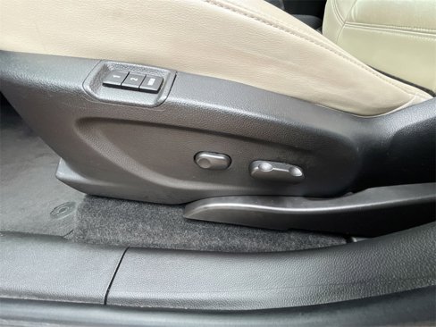 Used 2018 Buick Encore Premium w/ Experience Buick Package image 12