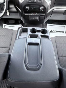 Used 2022 Chevrolet Silverado 1500 Custom image 28