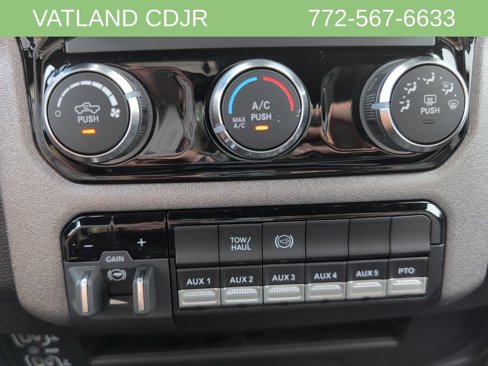 New 2026 RAM 3500 Tradesman w/ Chrome Appearance Group image 21