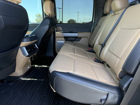 Used 2023 Ford F450 Lariat w/ Lariat Ultimate Package image 8