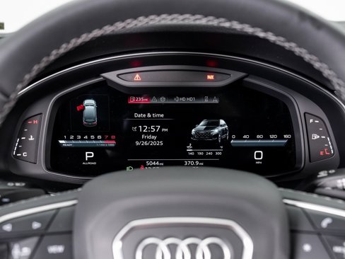 Certified 2025 Audi Q7 3.0T Prestige image 14