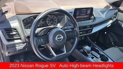 Used 2023 Nissan Rogue SV image 11