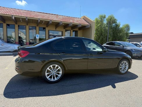 Used 2017 BMW 320i Sedan image 11