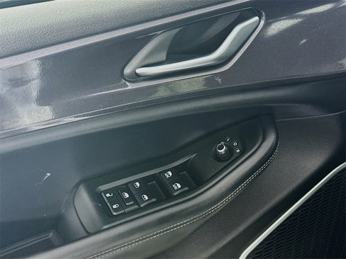 Used 2021 Jeep Grand Cherokee L Laredo image 23