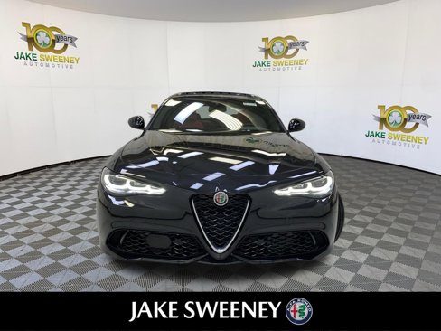 New 2024 Alfa Romeo Giulia Ti w/ Performance Driving Package image 3