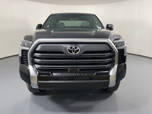 New 2025 Toyota Tundra Limited image 2