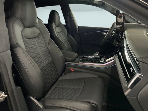 New 2025 Audi RS Q8 performance image 30
