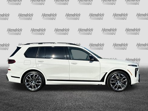 New 2026 BMW X7 M60i image 5