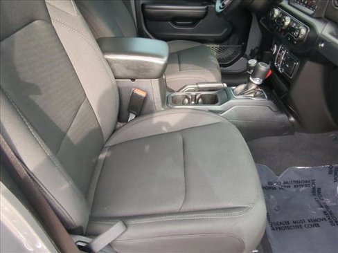 Used 2021 Jeep Gladiator Sport image 24