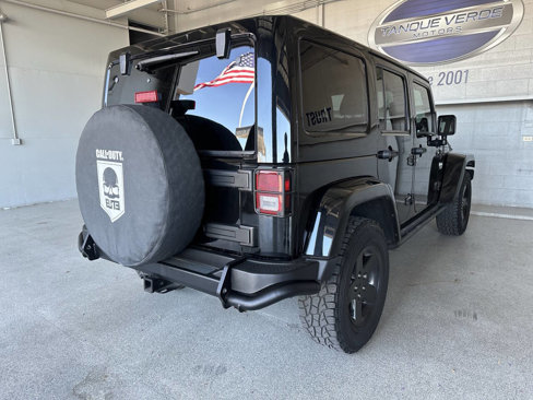 Used 2012 Jeep Wrangler Unlimited Rubicon image 11