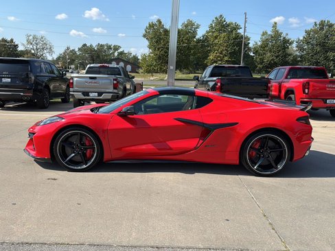 New 2026 Chevrolet Corvette E-Ray image 2