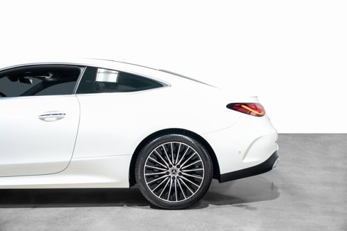 Used 2025 Mercedes-Benz CLE 300 4MATIC Coupe image 28